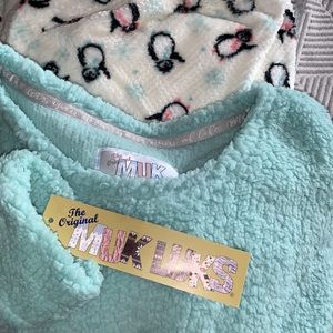 Muk Luks Pajamas